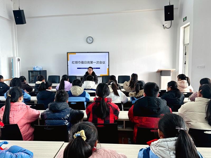 红领巾.jpg 红领巾.jpg