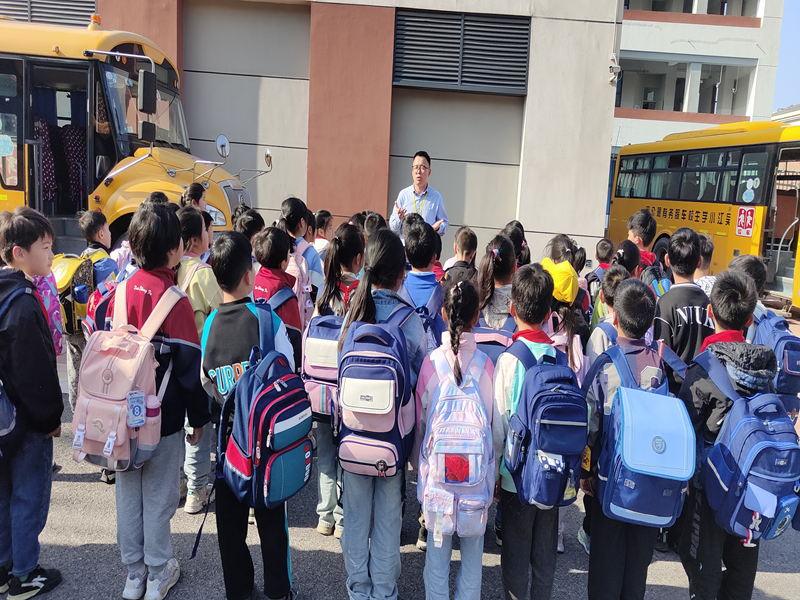 校车演练照片.png 校车演练照片.png