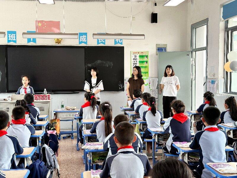 英语朗诵比赛.jpg 英语朗诵比赛.jpg