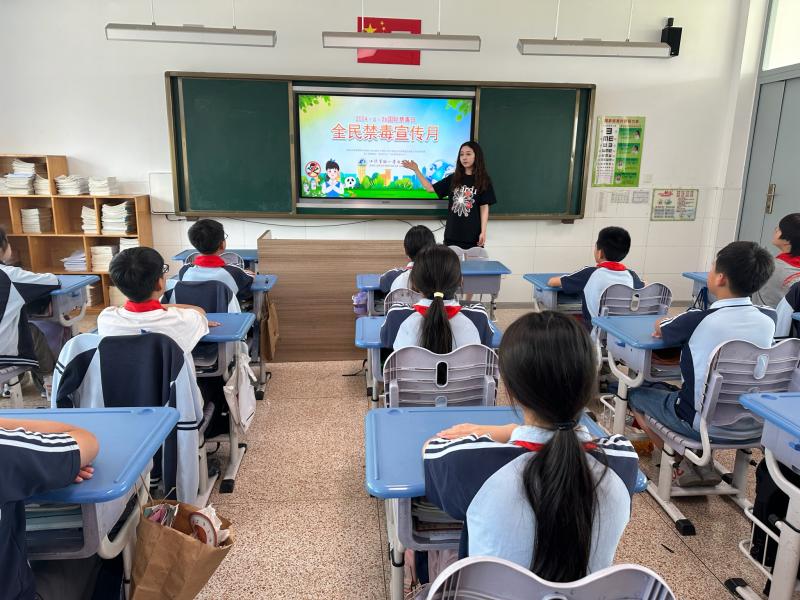 6782d487a39bde230768f854b16a3c3b.jpg 6782d487a39bde230768f854b16a3c3b.jpg