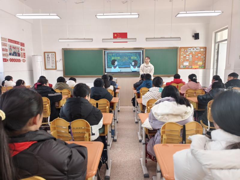 心理第一课照片.jpg 心理第一课照片.jpg