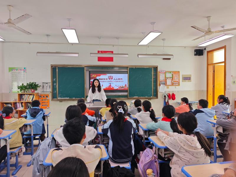 第1题_范雯_20260416_476061d7906d3440618fd25182c7972d_compress_1.jpg